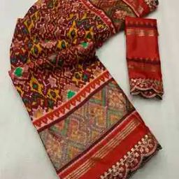 Women Ikat Print Dola Silk Saree -image-44