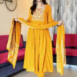 Women Embroidered Anarkali Kurta Set with Dupatta-image-36