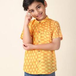 Geometric Print Shirt with Patch Pocket-18