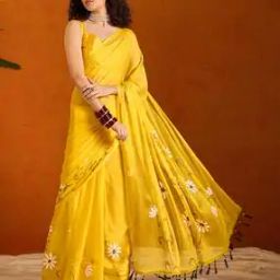 Women Printed Saree with Tassels-image-22
