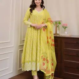 myrie Women Floral Anarkali Kurta Set-picture-37