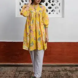 Women Printed Regular Fit Tunic-image-2