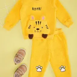 pantaloons baby Boys Applique Sweatshirt And Pant Set-picture-20
