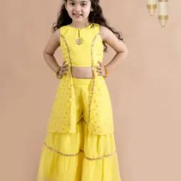 Floral Pattern Sleeveless Kurta Set-image-23