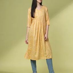 Women Printed V-Neck Flared Kurta-picture-4