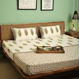 Handblock Print Cotton Queen Bedsheet with Reversible Pillow Covers-30