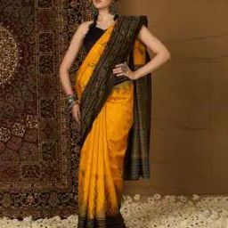 Women Traditional Saree-image-35