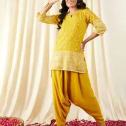 Women Embroidered Suit Set-picture-29