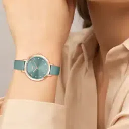 lacoste Women Analogue Watch-picture-18