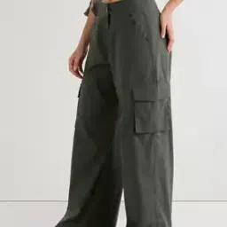bewakoof Women Mid Rise Oversized Fit Pants-picture-12