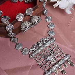 Handcrafted Silver-Toned Brass Necklace & Earrings Set-image-4