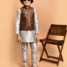 Boys Floral Print Kurta Pyjamas Set with Nehru Jacket-image-15