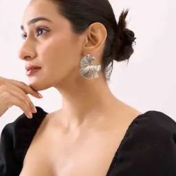 Woman Drop Earrings-2
