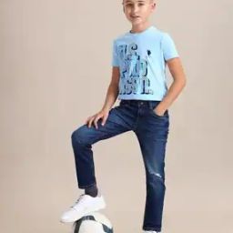 Boys Lightly Washed Distressed Regular Fit Jeans-21