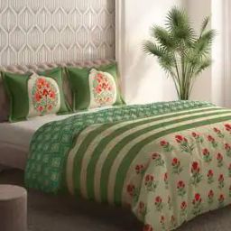 Printed Super King Size Bedcover with Pillow Covers-15