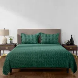 Quilted King-Size Bedcover with Pillow Covers-image-47
