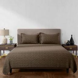 Quilted King-Size Bedcover with Pillow Covers-image-49