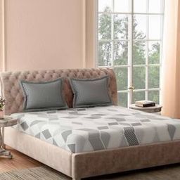 Geometric Print King Bedsheet with 2 Pillow Covers-image-72
