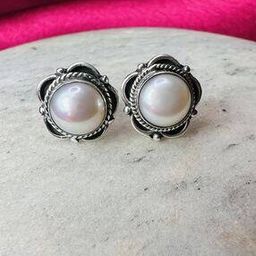 Women Sterling Silver Pearl Stud Earrings-image-80