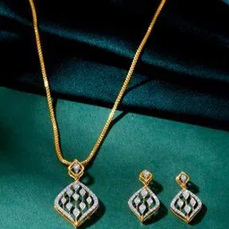 Women Yellow Gold Dazzle Net Diamond-Studded Necklace & Earrings Set-image-5