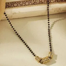 p n gadgil jewellers Women Yellow Beaded Ornate Mangalsutra-picture-33