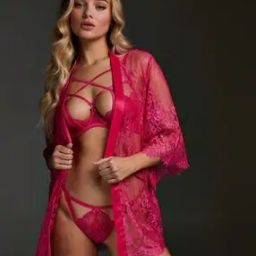 Isabelle Lace Kimono Robe-image-32