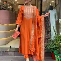 Women Embroidery Straight Kurta Set-picture-6