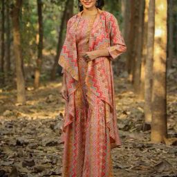 scakhi Geometric Print Top & Sharara with Shrug image 1