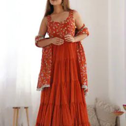 Women Round-Neck Anarkali Kurta Set-image-10