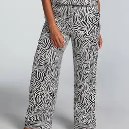 hunkemoller Printed Satin Pyjamas-picture-27