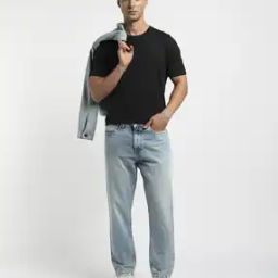 Light-Wash Relaxed Fit Cropped Jeans-image-11