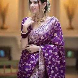 Women Floral Woven Banarasi Silk Saree-image-11