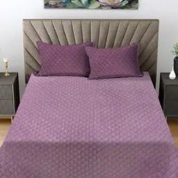 400 GSM Quilted Kind-Size Bedsheet with Pillow Covers-35