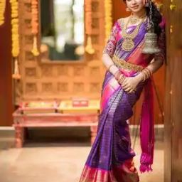 Women Banarasi Silk Saree with Woven Motifs-picture-44