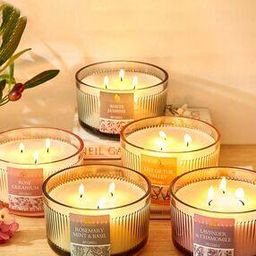 Utopia Lavender and Chamomile Scented Jar Candle-image-54