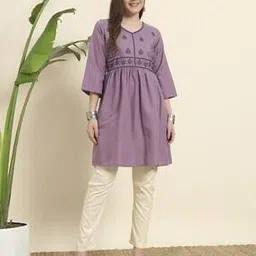 wedani Women Embroidery V Neck Kurti-picture-38