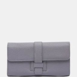 Textured Bi-Fold Wallet-26