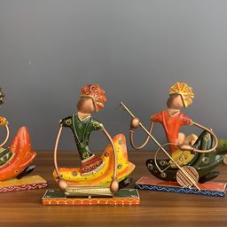 ANSHIKA INTERNATIONAL Yellow & Green 3 Pcs Musician Playing Instrument Figurine Showpieces-2
