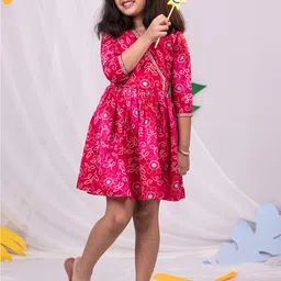 VASTRAMAY Girls Bandhani Printed Gotta Patti Cotton Fit & Flare Dress-33
