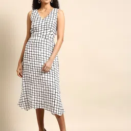 DODO & MOA Checked Monochrome A-Line Midi Dress-image-52