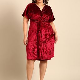 The Pink Moon Plus Size Velvet Knot Sheath Dress-image-51