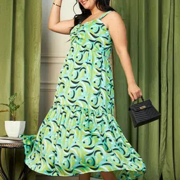 CURVE BY KASSUALLY Abstract Printed Empire Midi Dress image 4