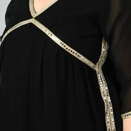 PrettyPlus by Desinoor.com Plus Size Mirror Work A-Line Kurta & Trousers With Dupatta image 2