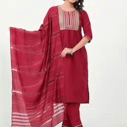 Label Khoj  Embroidered Regular Thread Work Kurta with Trousers & With Dupatta-17