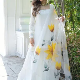 Lavanya The Label Women White Kurti with Sharara & With Dupatta-image-23