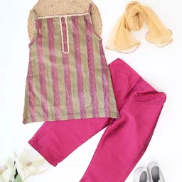 Woonie Girls Striped Gotta Patti Straight Kurta With Trousers & Dupatta-image-20