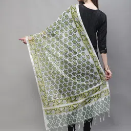 LOOM LEGACY Floral Printed Block Print Dupatta image 4