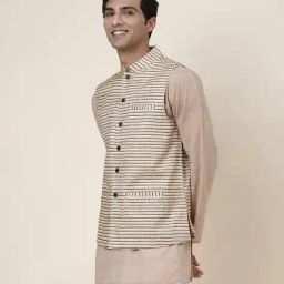 fabindia Mandarin-Collar Nehru jacket with Patch Pocket image 2