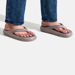 neemans Men T-Strap Flip-Flops with Round Toes image 3
