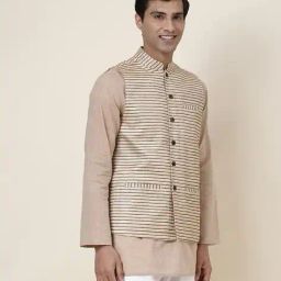 fabindia Mandarin-Collar Nehru jacket with Patch Pocket image 3